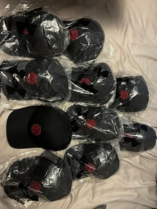Under Armour Herrenmütze Rosen schwarz Druckknopflasche 10er-Set neu mit Etikett $ 280 - Bild 1 von 5