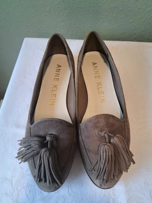 Mocasines vintage talla 6M Anne Klein marrón borla tostado oscuro nuevos sin etiquetas gamuza cuero Foto 1 de 4
