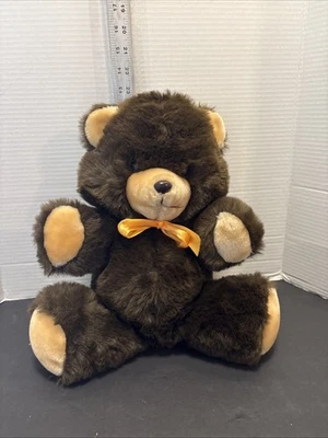 Oso de peluche Walmart vintage marrón de 12 pulgadas con cinta amarilla Foto 1 de 4