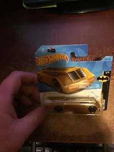 MARVEL BATMAN ANIMATED SERIES HOT WHEELS CAR BIRTHDAY CHRISTMAS TOY KIDS - Picture 1 of 1