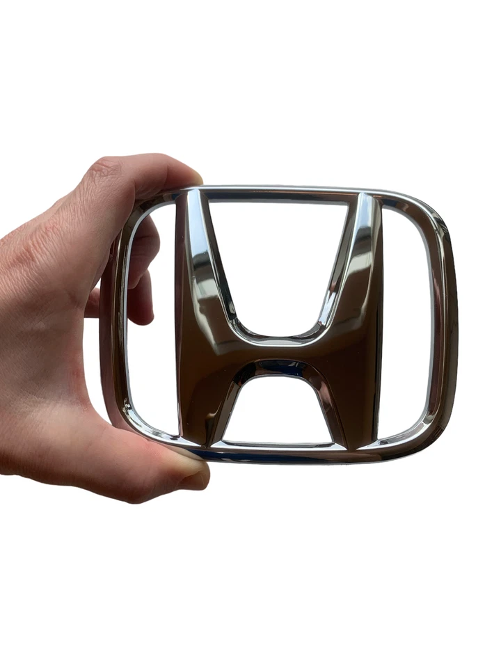 Front Grille Emblem Logo Badge for Honda Civic 4Door 2006 - 2015 - Image 1 of 1