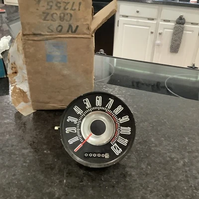 Nos 1968 Ford Thunderbird Speedometer C8SZ-17255-A - Image 1 of 4
