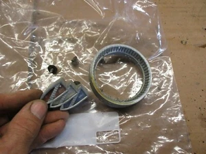 1964 65 BUICK SKYLARK GRAN SPORT REAR DECK PANEL TRIM EMBLEM  - Bild 1 von 4