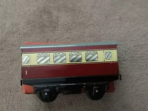HORNBY '0'  No.31 1st/2nd CLASS PASSENGER COACH Excellent condition Free p&p#130 - Picture 1 of 7