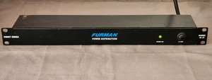 Furman M-10, 15A 1800W Power Conditioner 10 Outlets Rack Mt - Picture 1 of 13