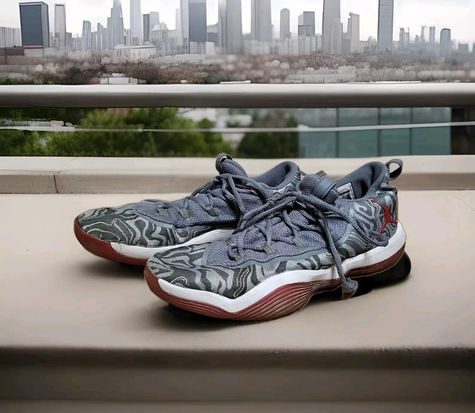 Nike Air Jordan супер мухи низкий волк серый спортзал красный мужской 12 - Изображение 1 из 4