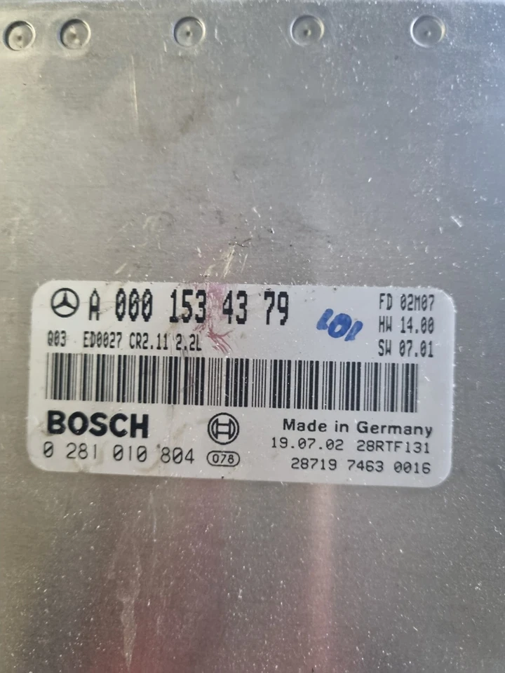 Centralina BOSCH 0281010804 MERCEDES-BENZ Classe E W/S210 CDI 105kw - Immagine 1 di 1