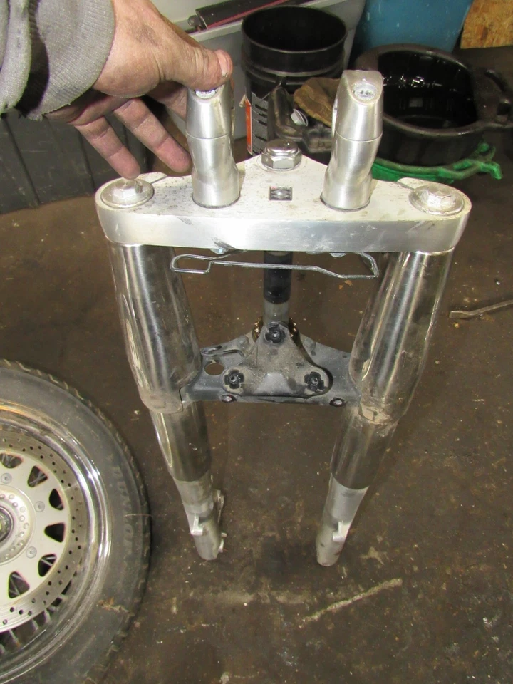 Suzuki VL800 Boulevard C50T 2006 horquillas y abrazaderas triples Foto 1 de 1