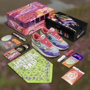 *SHIP SOON* New Nike Air Max 1 Concepts Far Out Size 10.5 Special Box DN1803-500