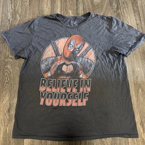 Marvel Deadpool Believe in Yourself T-Shirt Grafica Grigio Antracite Uomo Taglia XL - Foto 1 di 7