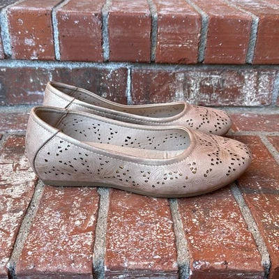 Mocasín plano sin cordones Baretraps Mariah Champagne para mujer talla 8 W Foto 1 de 4