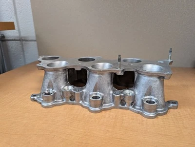 06-12 LEXUS IS350 3.5L 6CYL 2GRFSE LOWER INTAKE MANIFOLD ASSEMBLY  - Image 1 of 4