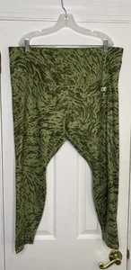 Nike One Damen Tight Fit High Rise 7/8 Leggings Grün Bedruckt 3X Neu - Bild 1 von 7