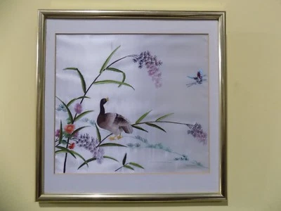 Винтажный птица дерево бабочка цветы вручную сшит шелк фотографии золотой рамке - Изображение 1 из 4