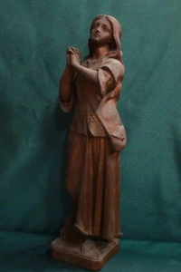 Statua scultura francese XX sec raffigurante donna che prega lega art alloy - Imagen 1 de 9