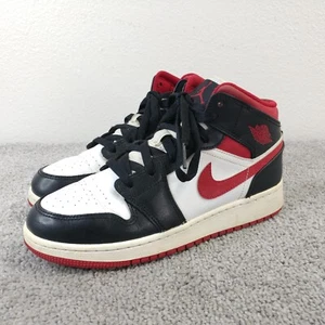 Nike Boys Air Jordan 1 Mid Boys Size 5.5Y Basketball Shoes DJ4695-122 Sneakers - Picture 1 of 14