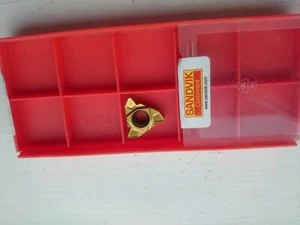 1 Sandvik Gewindeeinsatz R166.0G-22M01-600 1020 ( ISO 60 Grad 6mm außen ) - Bild 1 von 2