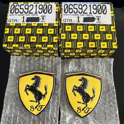 NUEVO EN CAJA Juego de Insignias Guardabarros Emblema Cloisonné Original Ferrari 360 430 Foto 1 de 4