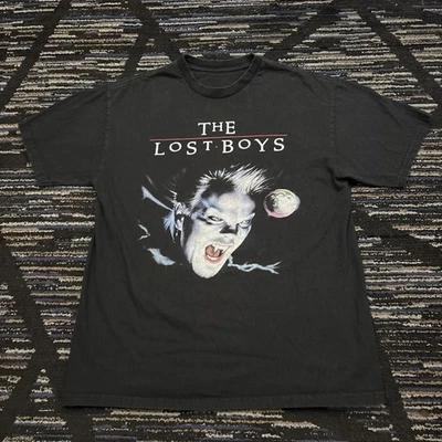 Camiseta Y2K Los Niños Perdidos Terror Comedia Promo Camiseta Gráfico 3D Vampiro Mediana RARA Foto 1 de 4