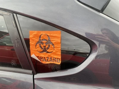 Cuarto de vidrio usado para: Subaru Xv Crosstrek 2015 con tinte de privacidad grado izquierdo Foto 1 de 4