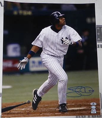 Foto firmada por Tony Clark 2004 Yankees béisbol 16x20 BAS Beckett certificado de autenticidad imagen automática Foto 1 de 4