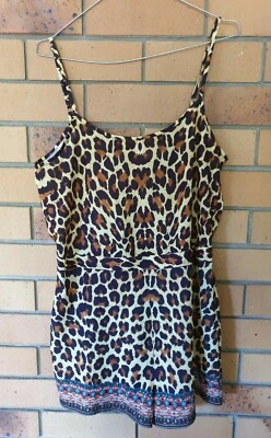 Mono Camilla Franks Beach House adornado leopardo talla 2 mediano $4 EXPRESS Foto 1 de 4