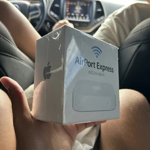 Apple AirPort Express 3rd Generation NEW SEALED BOX RARE MC414LL/A A1392 RARE - Picture 1 of 5