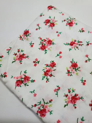 Pam Kitty Fabric Bouquet Lakehouse Holly Holderman Floral Red Quilt FAT QUARTER - Image 1 of 2