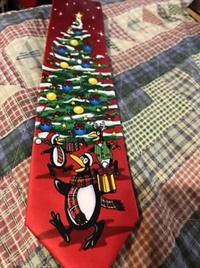 Noel men’s necktie Penguins presents Christmas tree holidays 57” X 3.5” Novelty - Picture 1 of 5