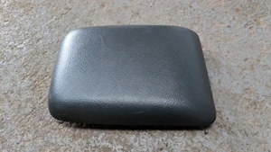VAUXHALL FRONTERA CENTRE CONSOLE ARMREST - Picture 1 of 2
