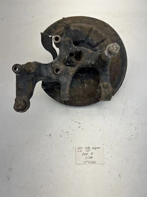 Volkswagen Jetta Sportwagen TDI 2010-2014 eje trasero derecho nudillo OEM. Foto 1 de 4