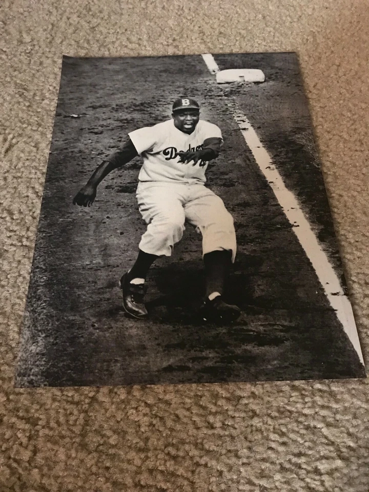 Vintage JACKIE ROBINSON 1955 BROOKLYN DODGERS Print Photo Clipping - Image 1 of 1