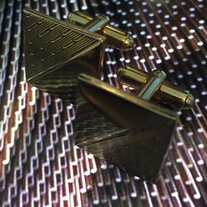 Gold mens cufflinks Art Deco Vintage Shields Brand SEE VIDEO - Picture 1 of 5
