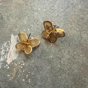 Vintage Brass Butterfly Earrings, 1970s, Posts, Brass Mesh - Picture 1 of 6