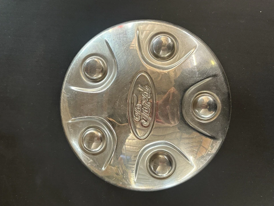 2013-2017 年福特金牛座探险家警察轮毂中心盖 P/N DG13-1A096-PA 原始设备制造商 — 第 1/3 张图片