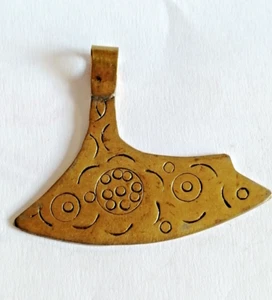 SELTENER ANTIKER WIKINGERZEIT BALTISCHE BRONZE VERZIERT AXT AMULETT ANHÄNGER TOP - Bild 1 von 3