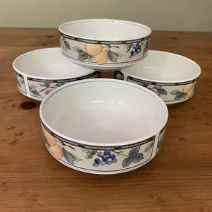 Mikasa Intaglio CAC29 Zuppa/Cereali Raccolta Giardino 4 Ciotole Coupè ECCELLENTE! - Foto 1 di 14