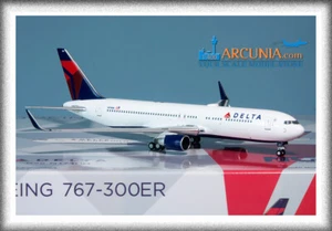 NG Models 1:400 Delta Airlines Boeing 767-300ER "N174DN" 17001 - Picture 1 of 5