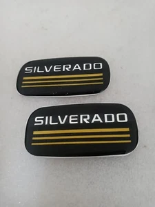 99-07 Silverado Side Roof Pillar Cab Emblem Badge Nameplate Gold - Bild 1 von 2