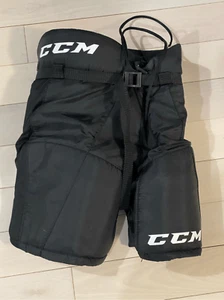CCM Youth Hockey Pads Shorts Pants Size Large - Picture 1 of 3