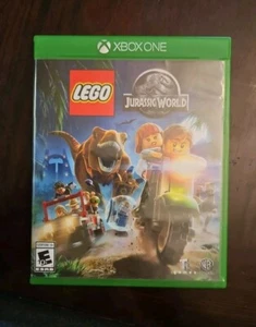 LEGO Jurassic World - Microsoft Xbox One occasion bel état avec manuel envoi rapide - Photo 1/7