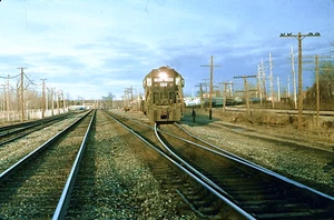 DUPICATE SLIDE NORFOLK & WESTERN GP-35 #1369 WILLOUGHBY, OHIO MARCH 2, 1985 - Picture 1 of 1