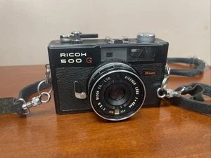 Ricoh 500G 35mm Black Rangefinder Film Camera with 40mm f2.8 Lens I10 - Picture 1 of 10