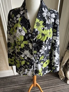 Elizabeth Jacket Black/green/white Size 16 (But Fits Me I’m 18) - Picture 1 of 6
