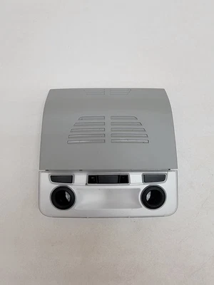 06-11 BMW E90 328i 330i 335i LUZ TECHO TRASERO CÚPULA LECTURA MAPA LÁMPARA LUZ Foto 1 de 4