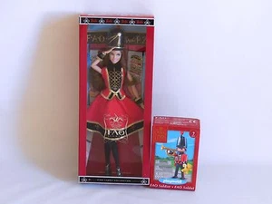 Fao Schwarz 150th Anniversary Barbie Puppe Brunette & Fao Soldat Neu - Bild 1 von 10