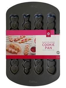 Wilton Valentine Hearts & Arrows 8 Cavity Cookie Mold Pan, Shaped Baking Tray - Picture 1 of 2