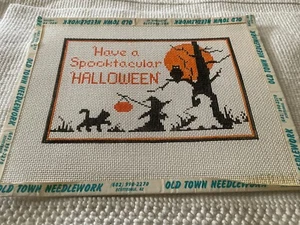 HP NEEDLEPOINT SIGN: HAVE A SPOOKTACULAR HALLOWEEN-WSD-44 - Picture 1 of 3