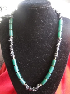 Vintage Jade Colored Beads & Stone Necklace - Picture 1 of 7