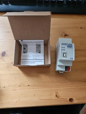 KNX USB Schnittstelle MDT SCN-USBR.02 USB Interface EIB, einschl. USB-Kabel - Bild 1 von 3